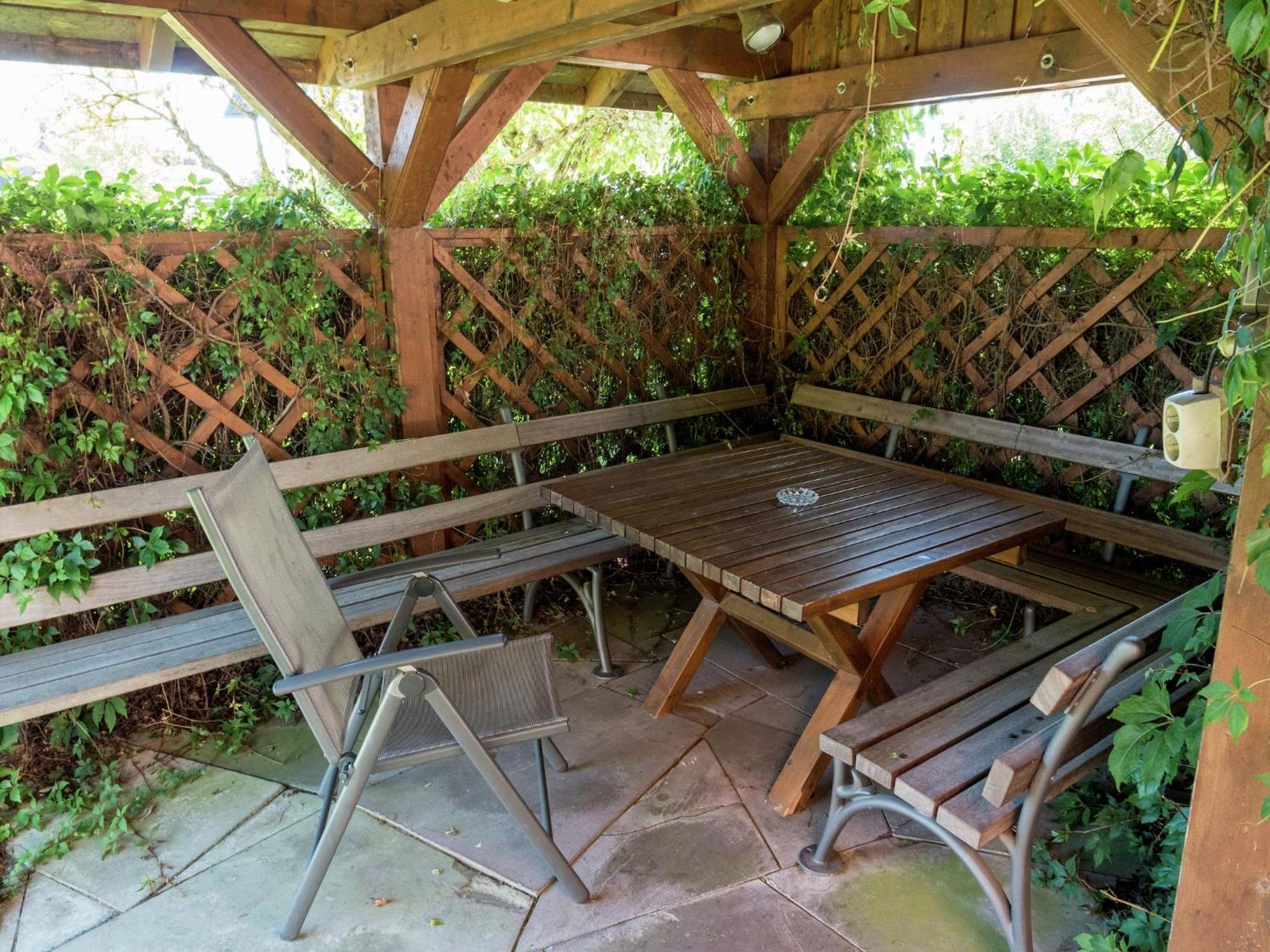 Cozy Apartment In Schwenningen With Garden Villingen-Schwenningen Kültér fotó